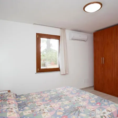 Residenza Le Tartarughe Apartment *