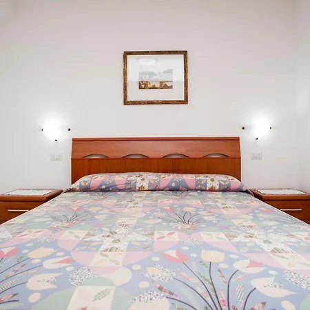 Residenza Le Tartarughe Apartment